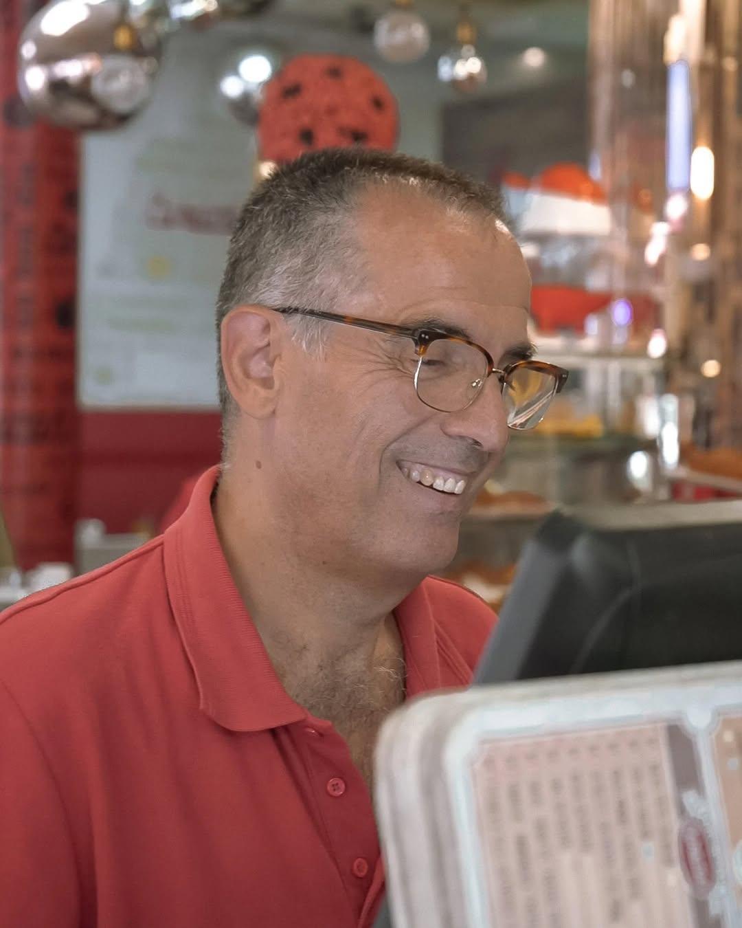 ☕️ ¡Lunes, empezamos la semana con mucha energía y una sonrisa! 😄 Te esperamos con tu café favo